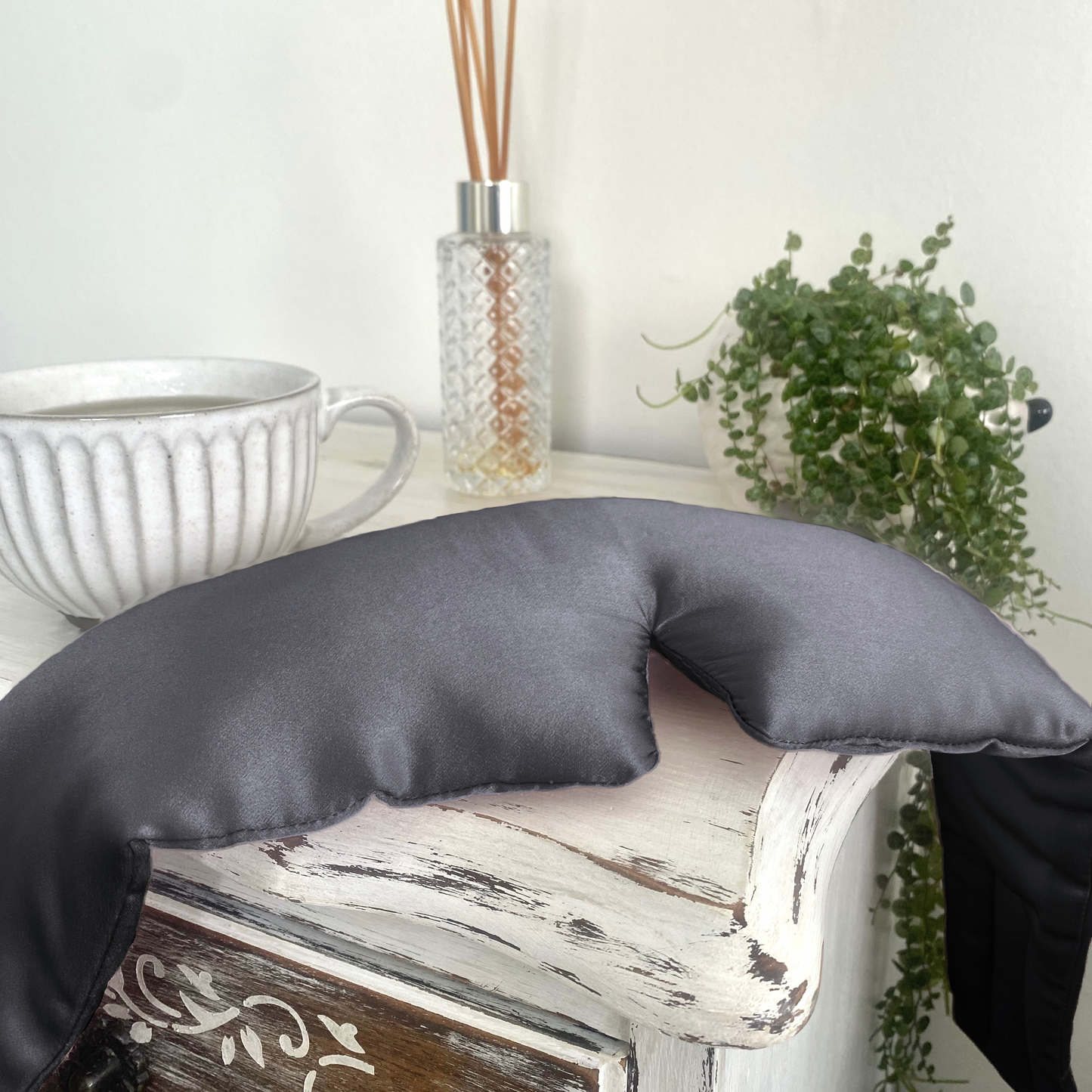 3D Silk Sleep Eye Mask | The Silk Grove™ - Black